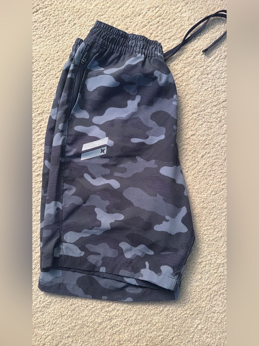 Hurley Men’s Blue & Gray Camo Athletic Shorts